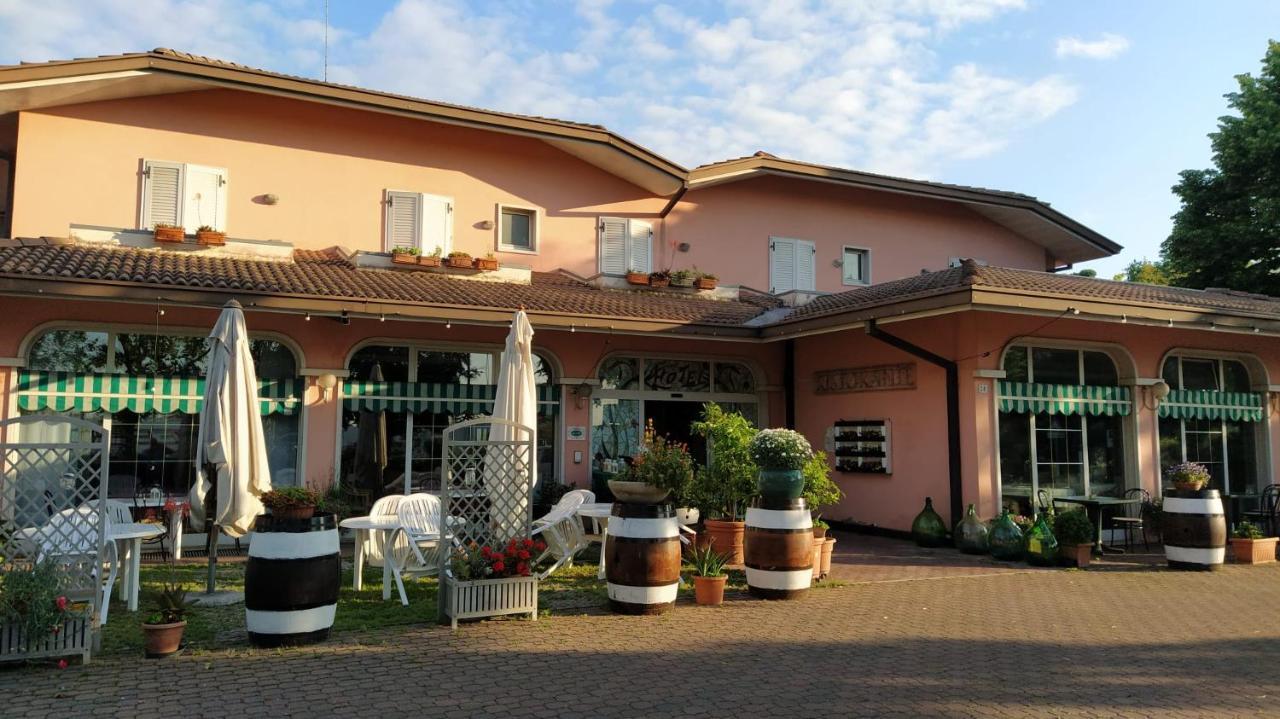 Hotel Ristorante Alla Campagna San Giovanni Lupatoto Exterior photo
